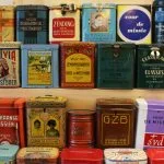 Vierklank februari 2026: Van zendingsbusje tot Koffiebus